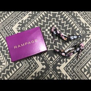 Rampage Graphic Floral & Black Heels 9